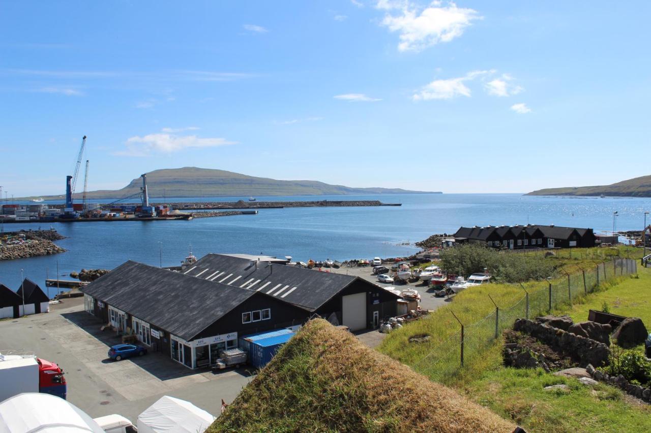 Traditional Faroese House In Torshavns City Center Extérieur photo
