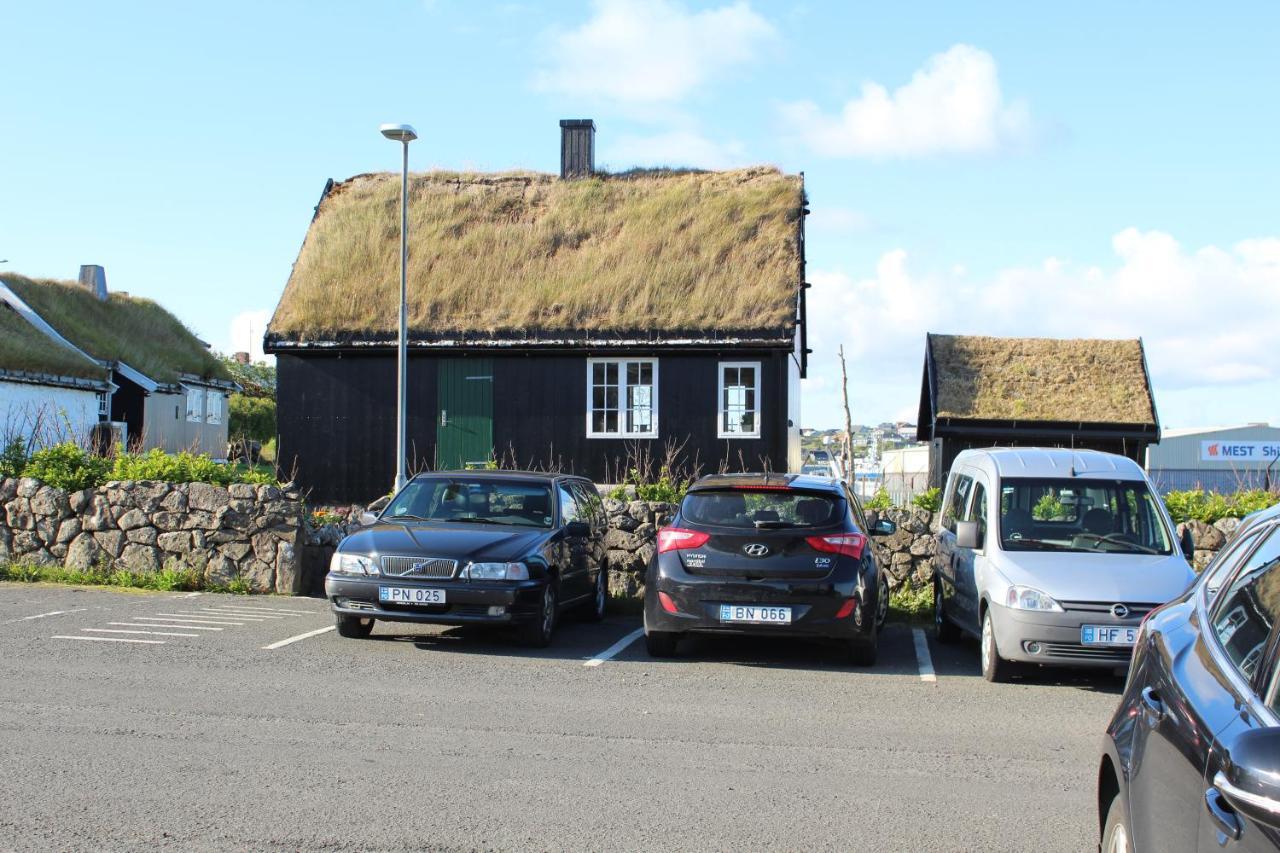 Traditional Faroese House In Torshavns City Center Extérieur photo